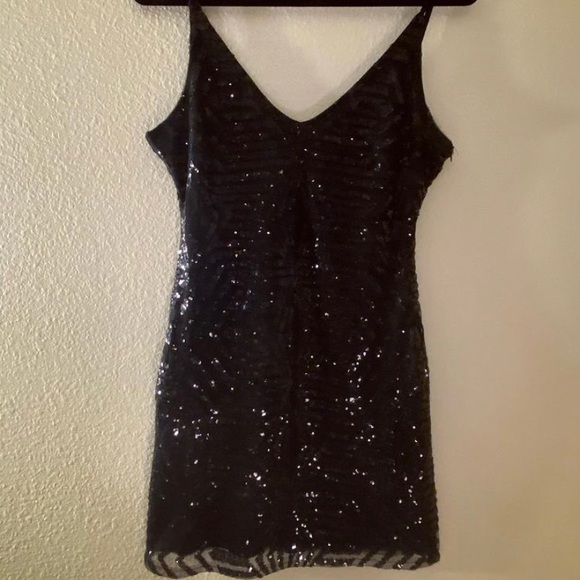 Black sequin dress - Picture 1 of 1